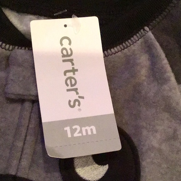 Carter’s pajamas 12m - Picture 2 of 6